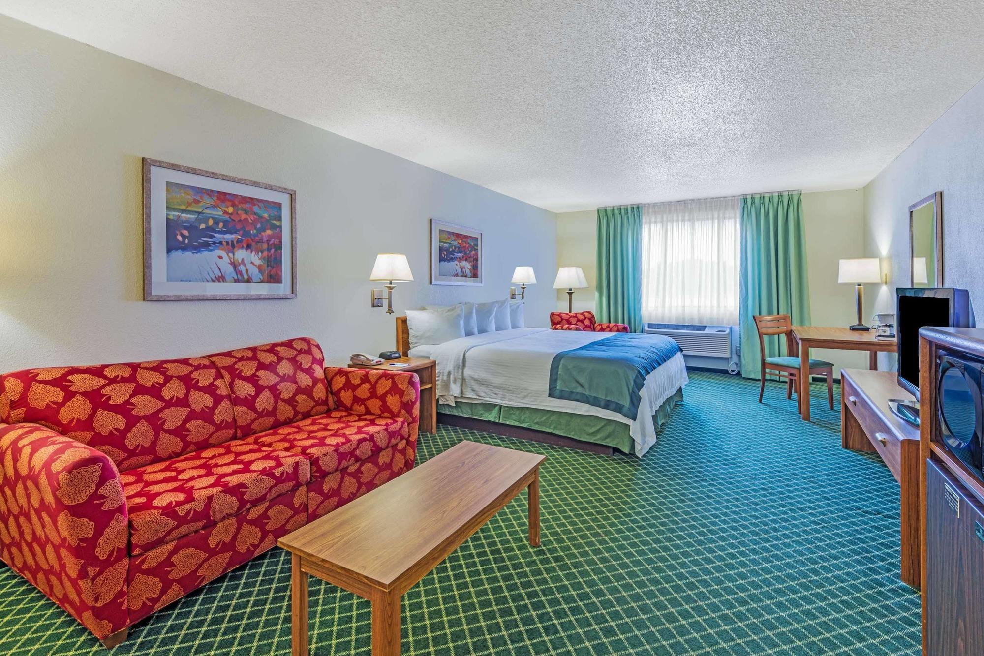 Hotel Baymont By Wyndham Salina Extérieur photo